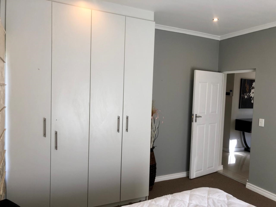4 Bedroom Property for Sale in Parklands North Western Cape